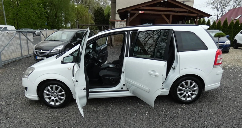 Opel Zafira cena 25700 przebieg: 153000, rok produkcji 2010 z Złotów małe 667